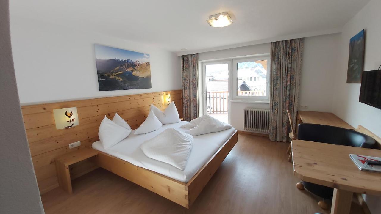 Adler Hotel-Pension Fulpmes Dış mekan fotoğraf