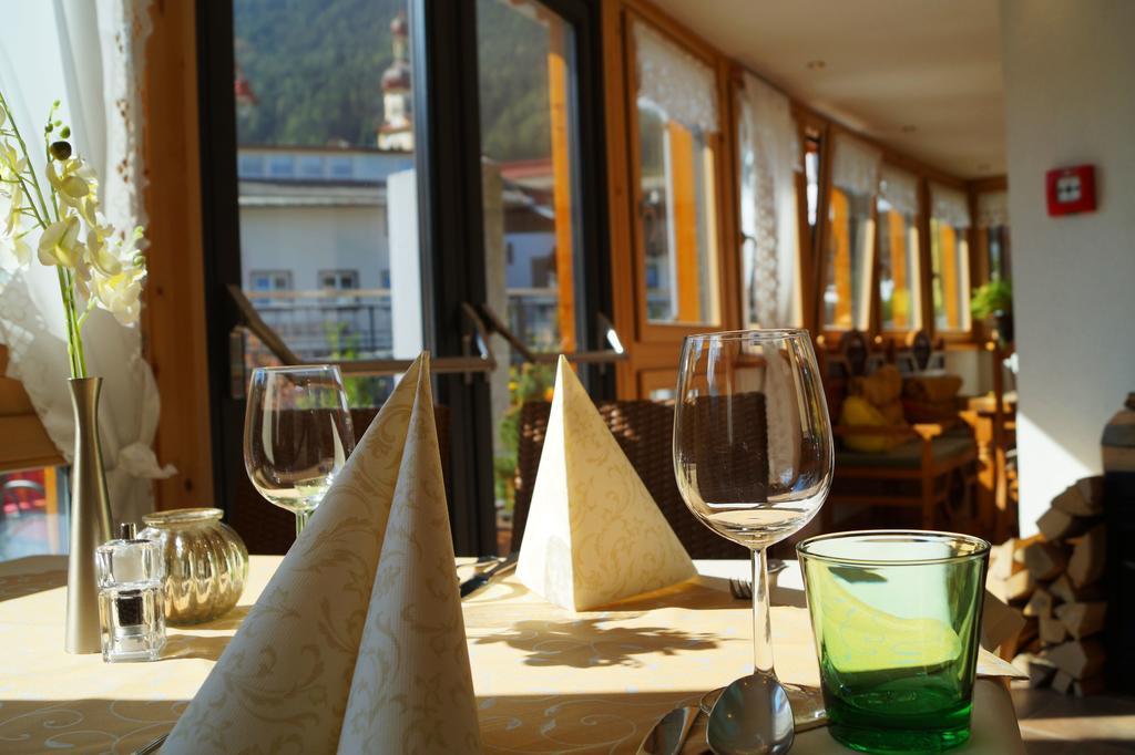 Adler Hotel-Pension Fulpmes Dış mekan fotoğraf